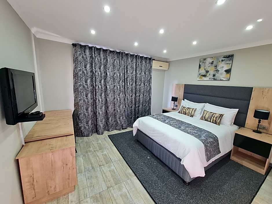 Luxe on Ridge Boutique Hotel