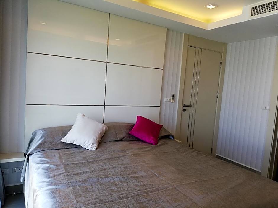 Cosy Beach View Apartments