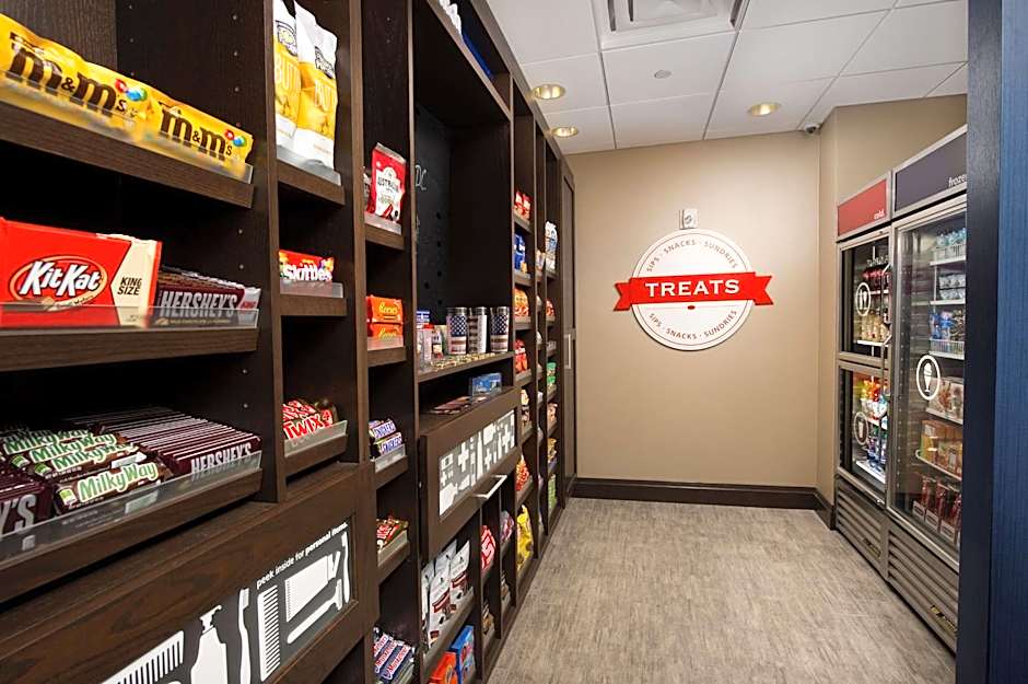 Hampton Inn By Hilton & Suites Falls Church/Seven Corners, VA