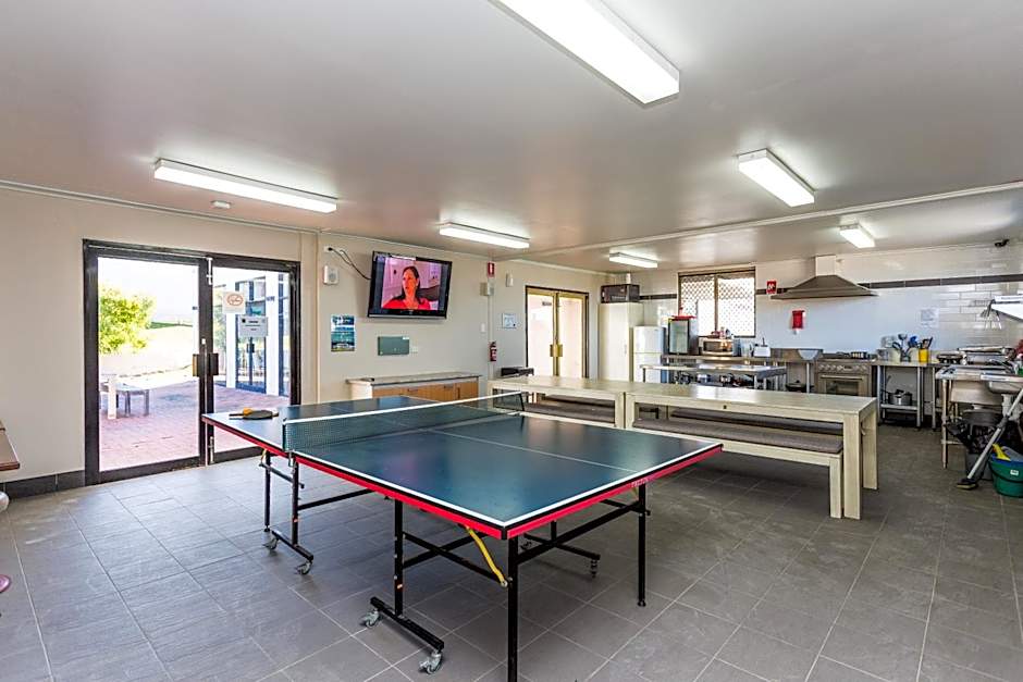 Country Comfort Amity Motel