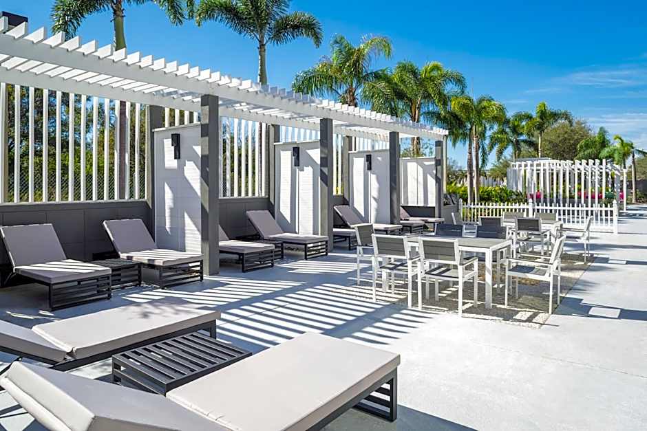 DoubleTree by Hilton Sarasota Bradenton Airport