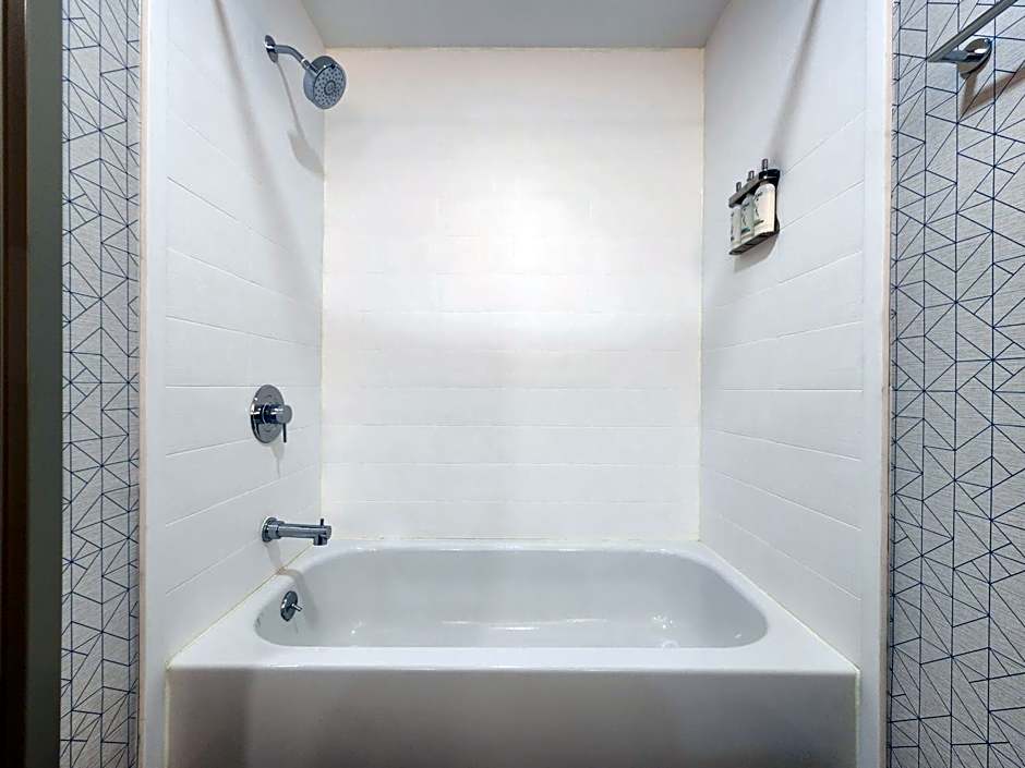 Holiday Inn Express Lathrop - South Stockton By IHG
