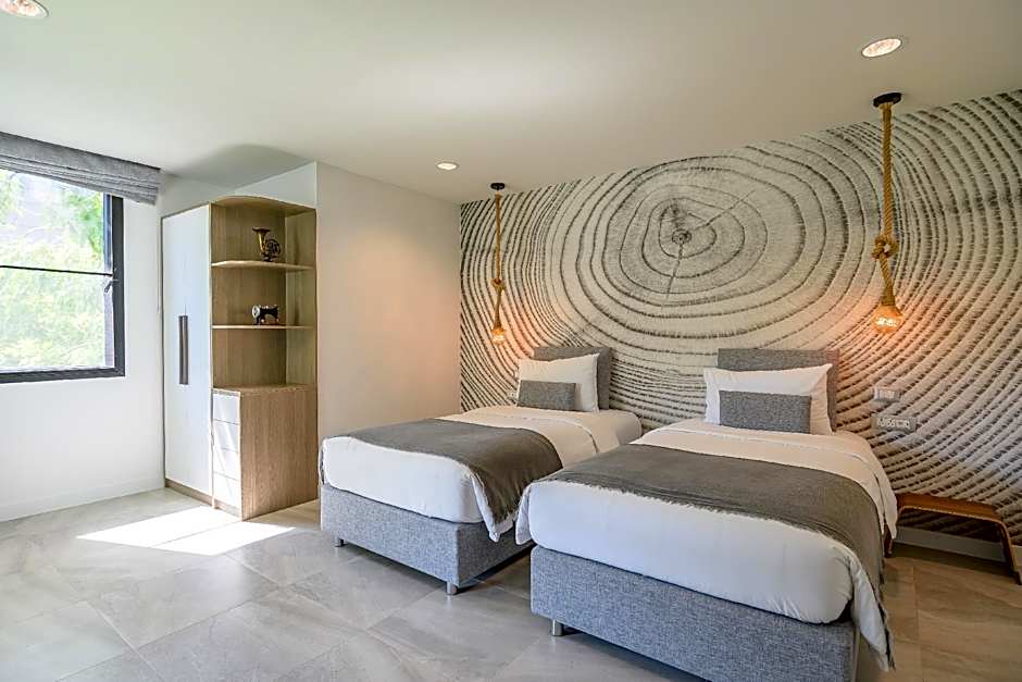 Benviar Tonson Residence