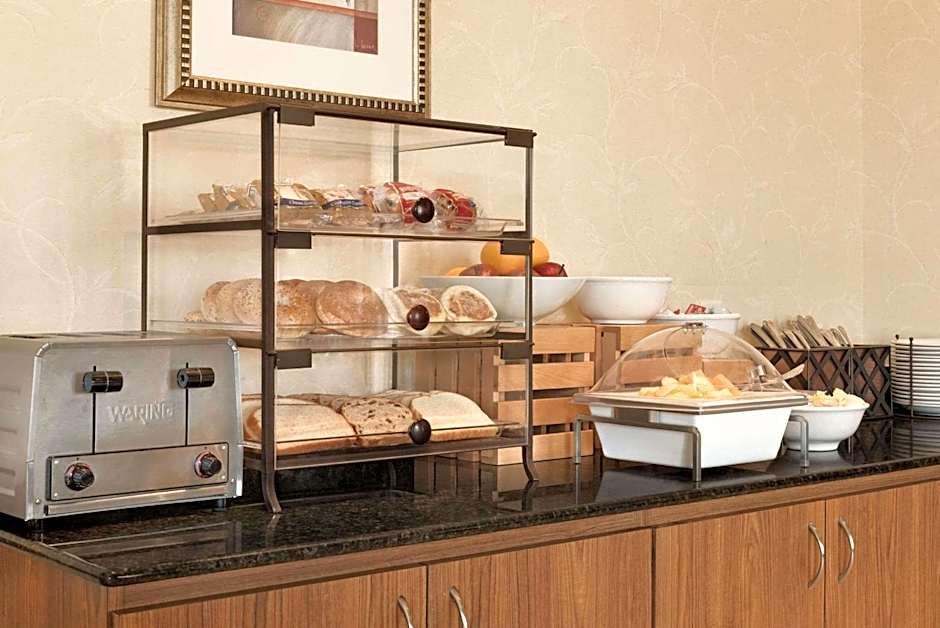 Country Inn & Suites by Radisson, Chanhassen, MN