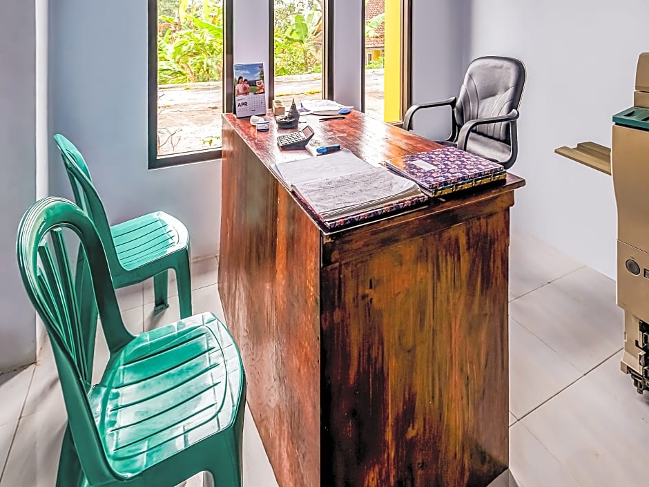 OYO Homes 91067 Desa Wisata Santanamekar