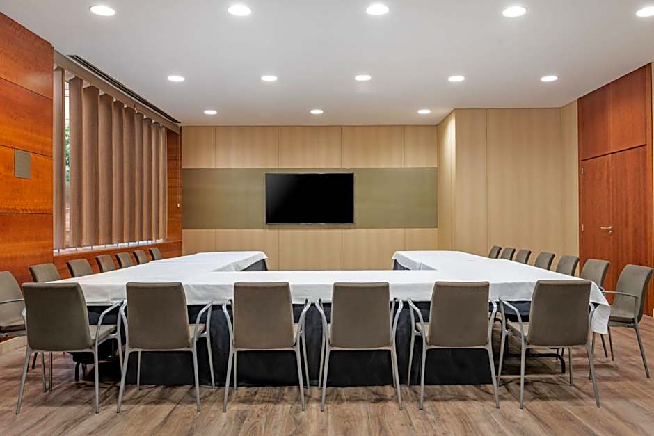 AC Hotel by Marriott Badajoz