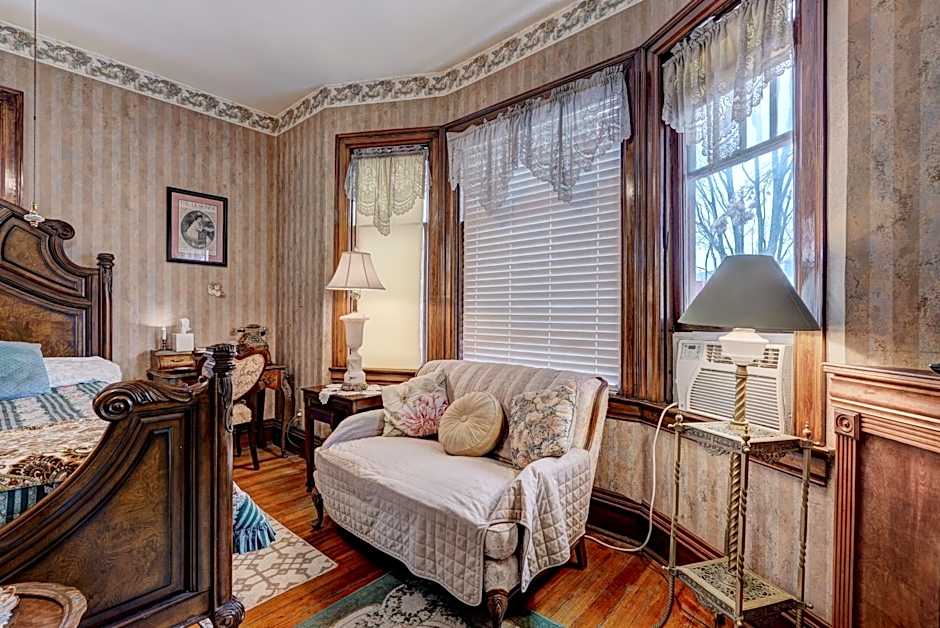 Grandison Inn