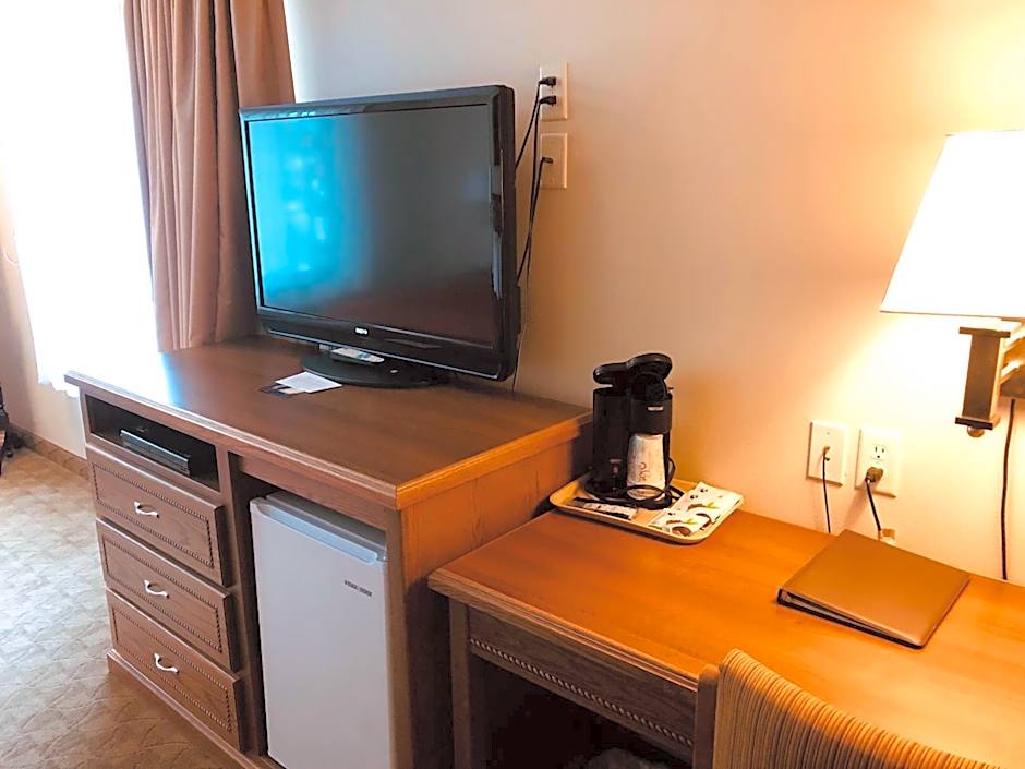 Shenandoah Inn & Suites