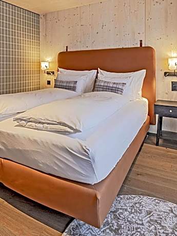 King Suite with Spa Bath