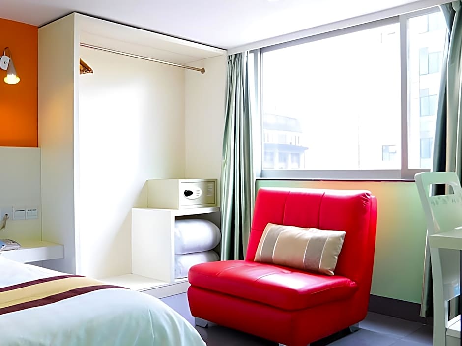 Ln White House Hotel