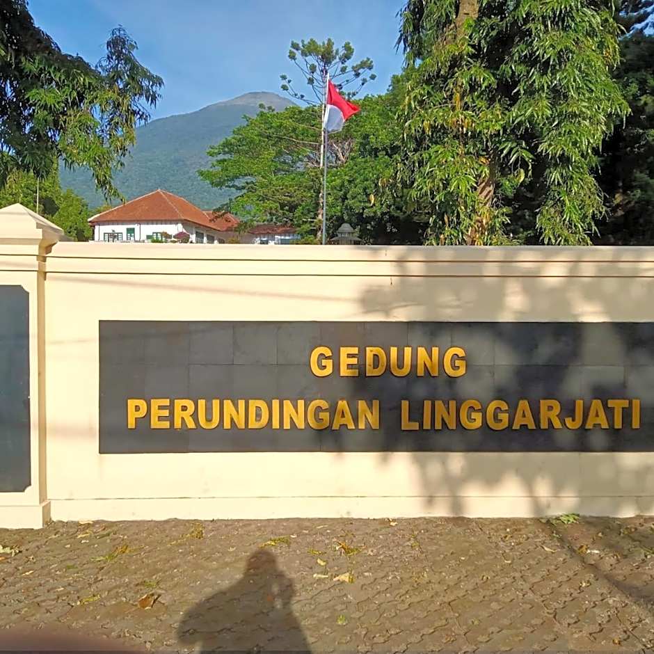 Homestay Black&White