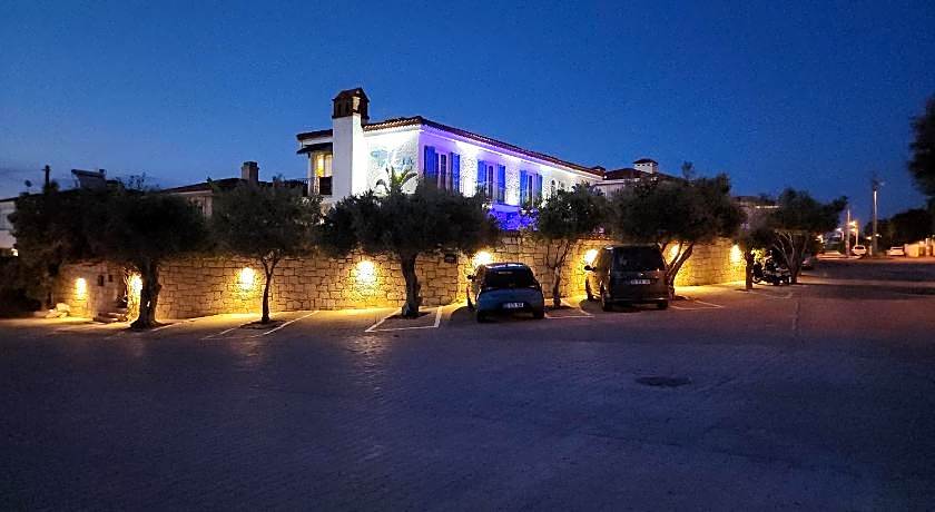 Tarcin Alacati Otel