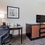 La Quinta Inn & Suites by Wyndham Auburn