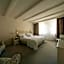 Hotel Embassy