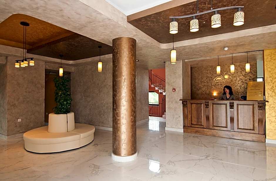 Hotel Hyperion