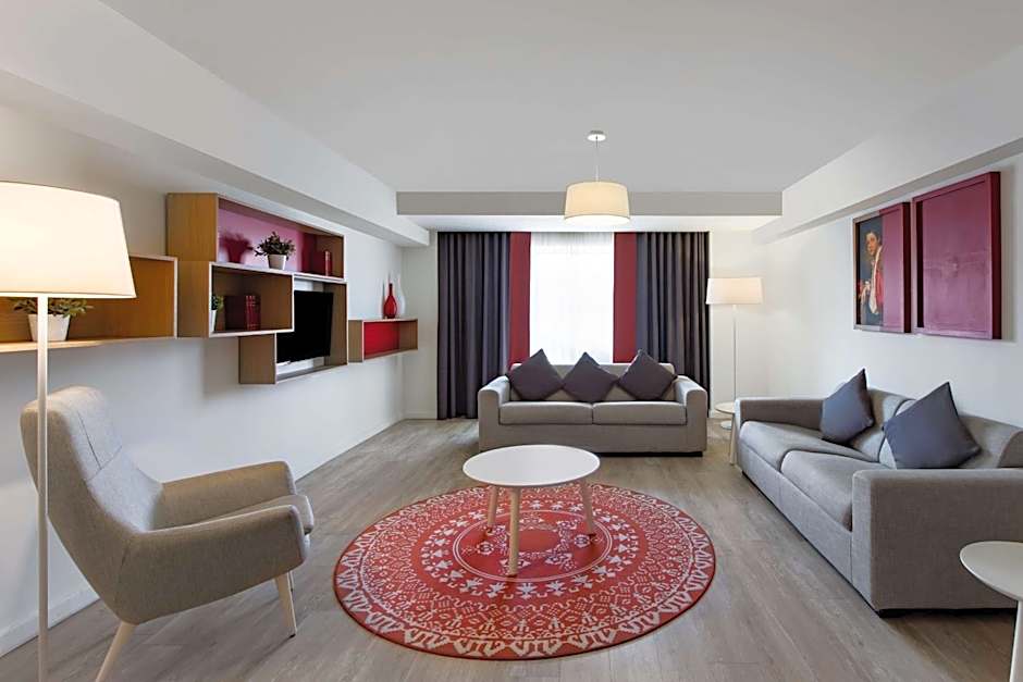 Park Inn by Radisson Bucharest Hotel & Residence