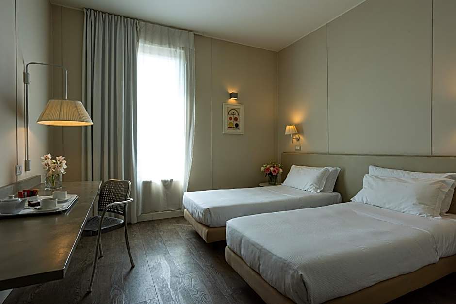 Cosmo Hotel Palace