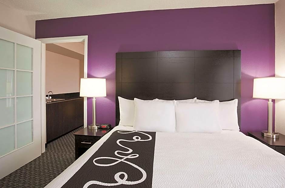 Bloom Hotel