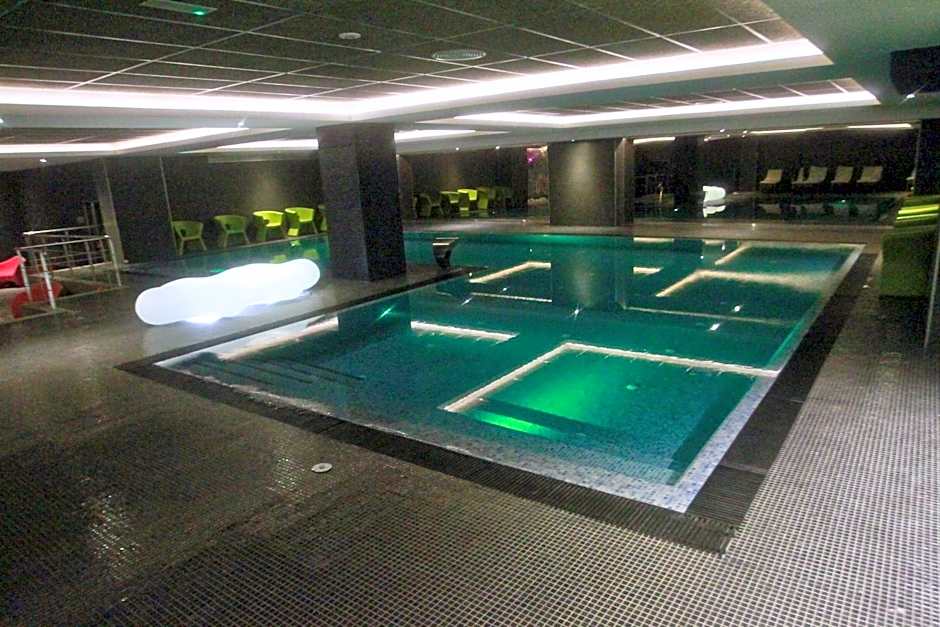 AZ Hotels Grand Oran