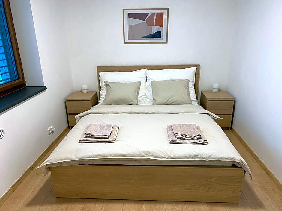 The Dante Villa Apartments