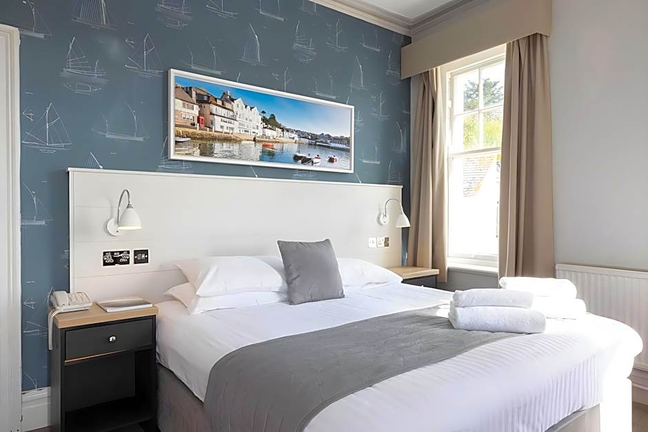 Ship and Castle Hotel