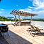 LA LOMA SUITES