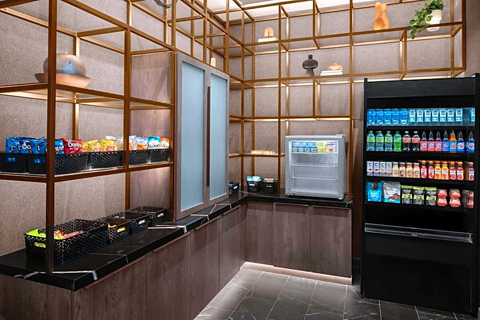 AC Hotel by Marriott St. Louis Clayton