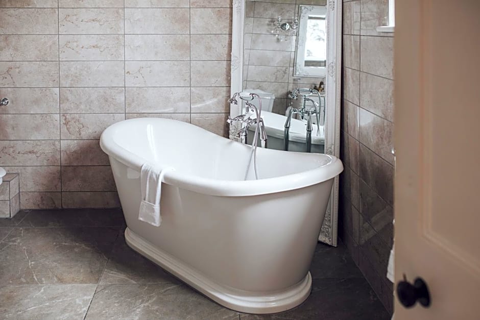 Glewstone Court Country House Hotel