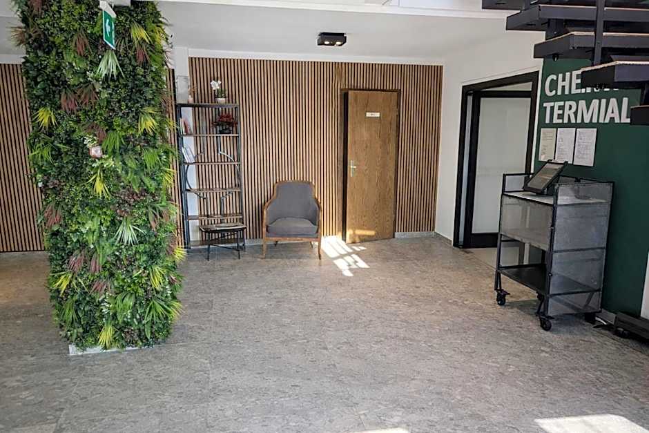 Hotel B1