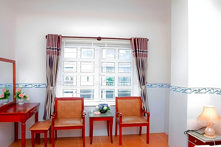 Hung Anh Hotel