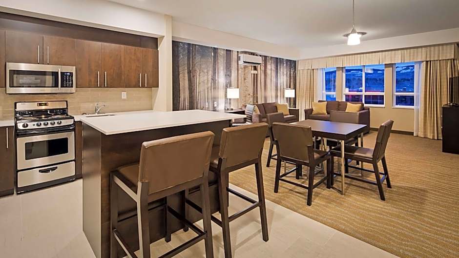 Best Western Plus Merritt Hotel