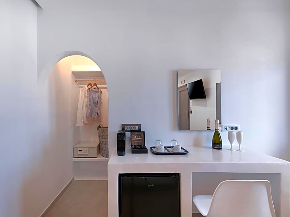 Tatakis Design Hotel, Fira