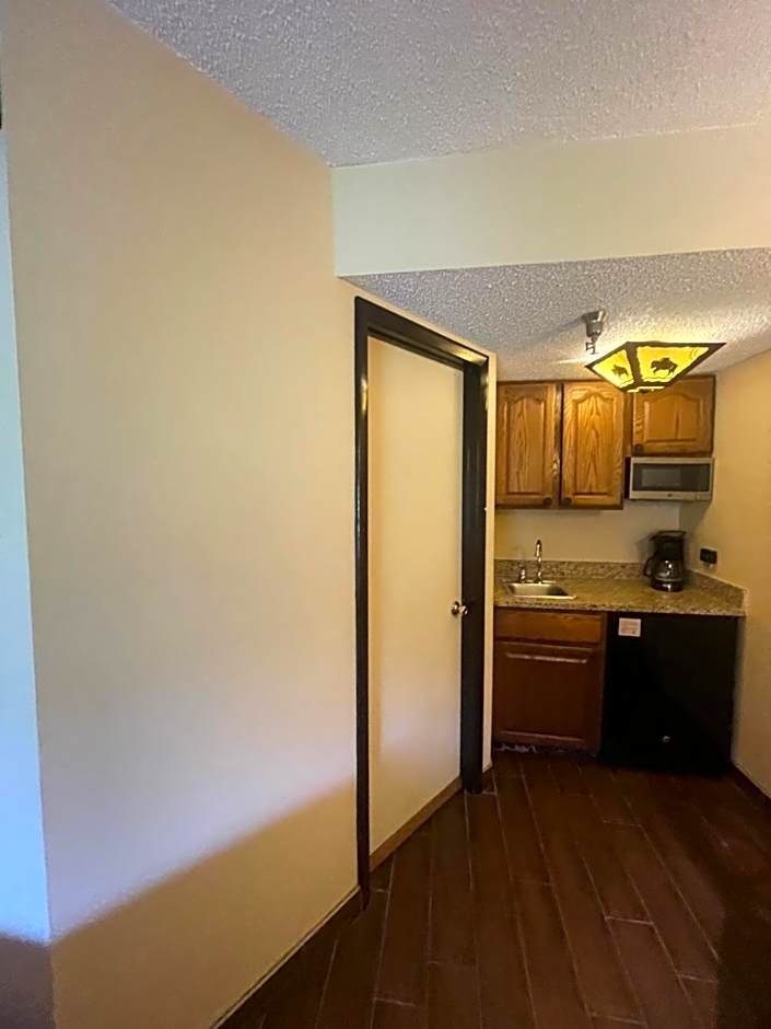 Family Friendly Suite! ArcadeGame inside