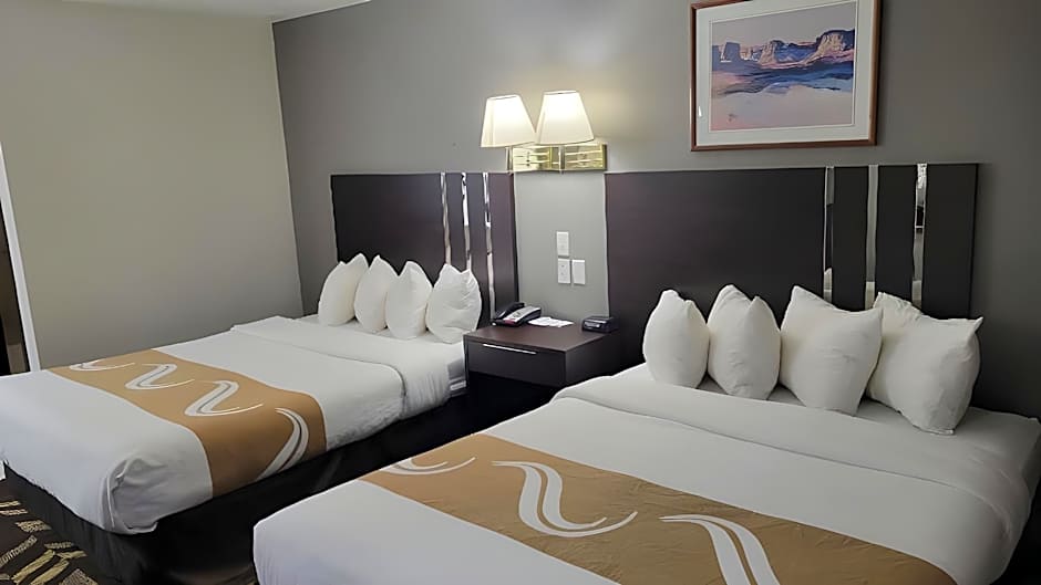 Quality Inn & Suites Salina National Forest Area