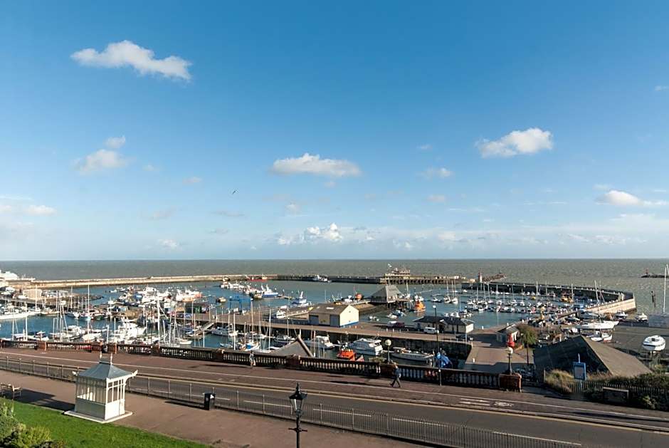 The Royal Harbour Hotel