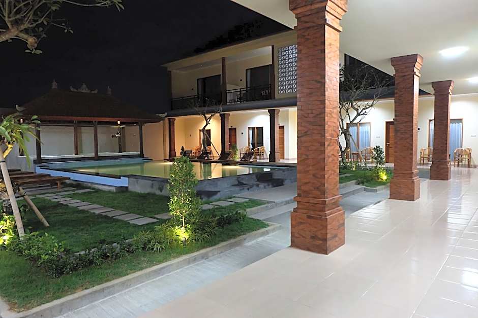 Tom's Inn Pecatu