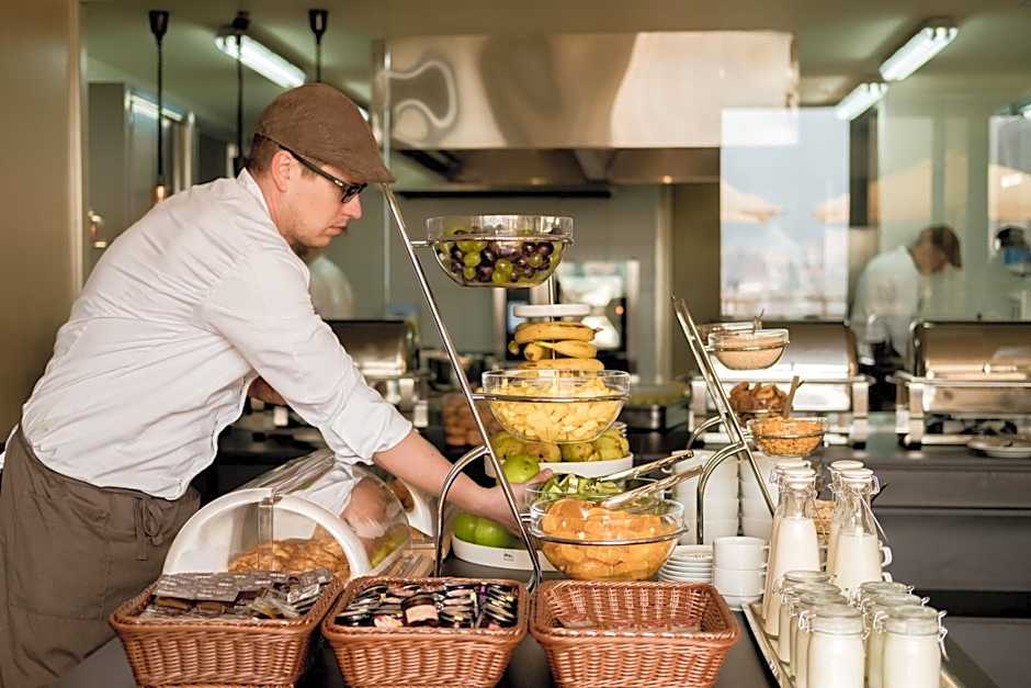 Hotel Harmonia by Dukley