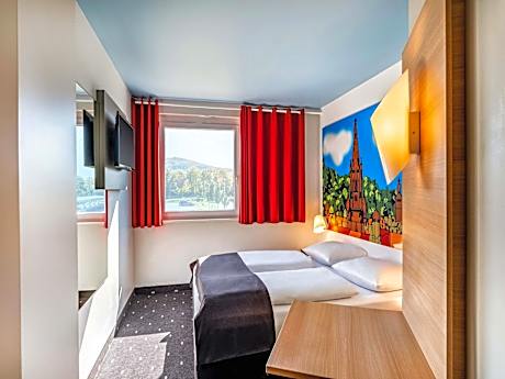 B&B Hotel Freiburg-Süd