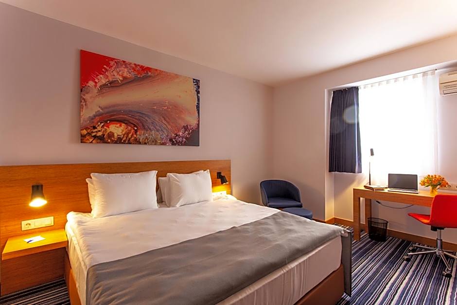 BEST WESTERN TERMINUS HOTEL