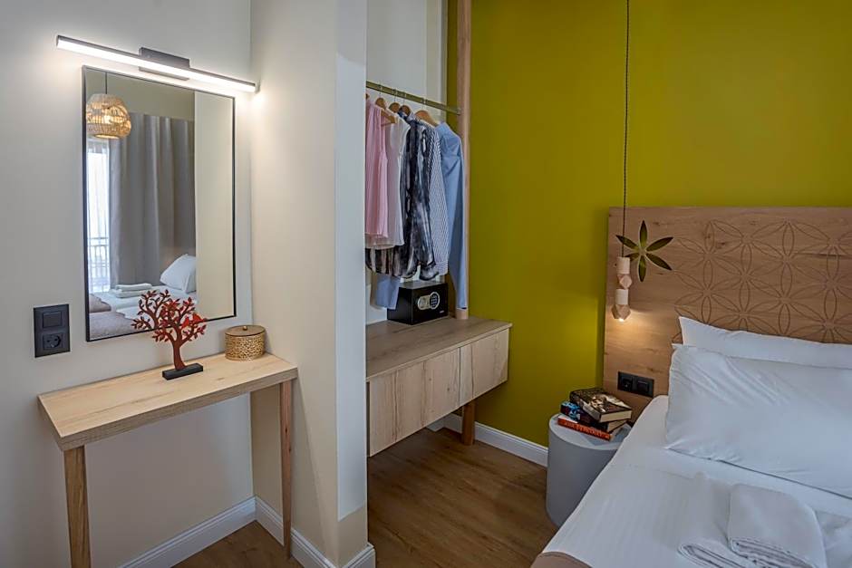 Driades Luxury Apartments by Estia