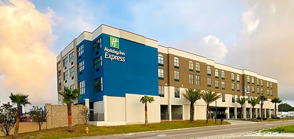 Holiday Inn Express - Gulfport Beach, an IHG Hotel