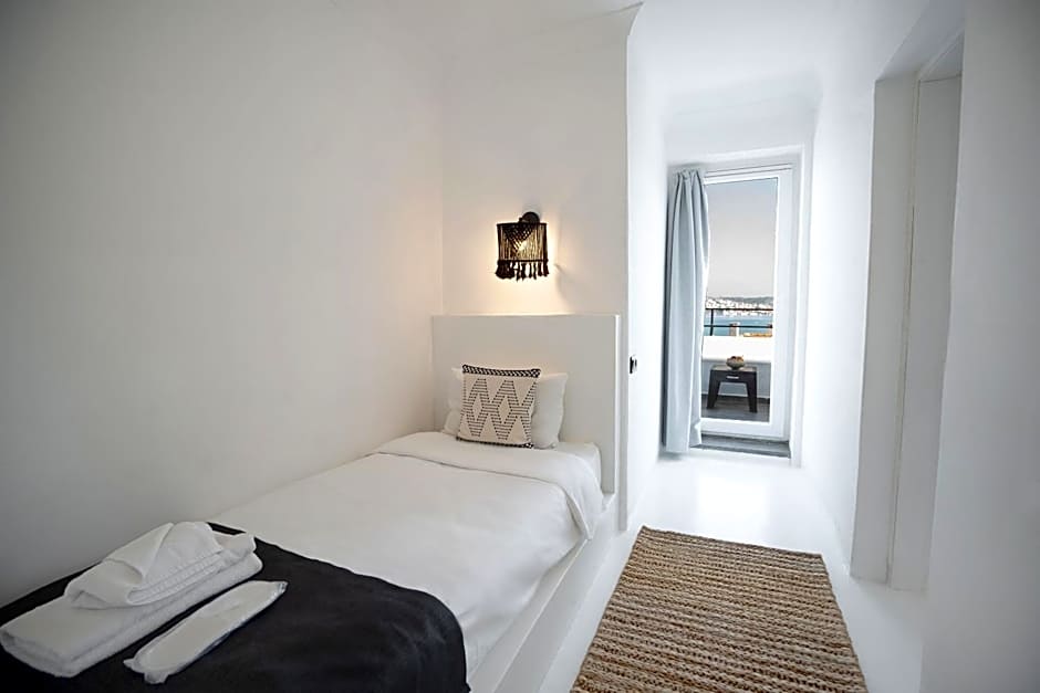 Çamlık 87 Hotel Ayvalık