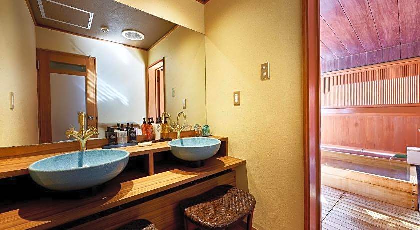 Shima Onsen Toshimaya