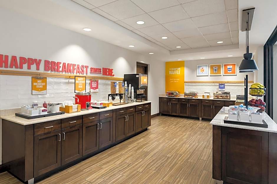 Hampton Inn & Suites DeLand
