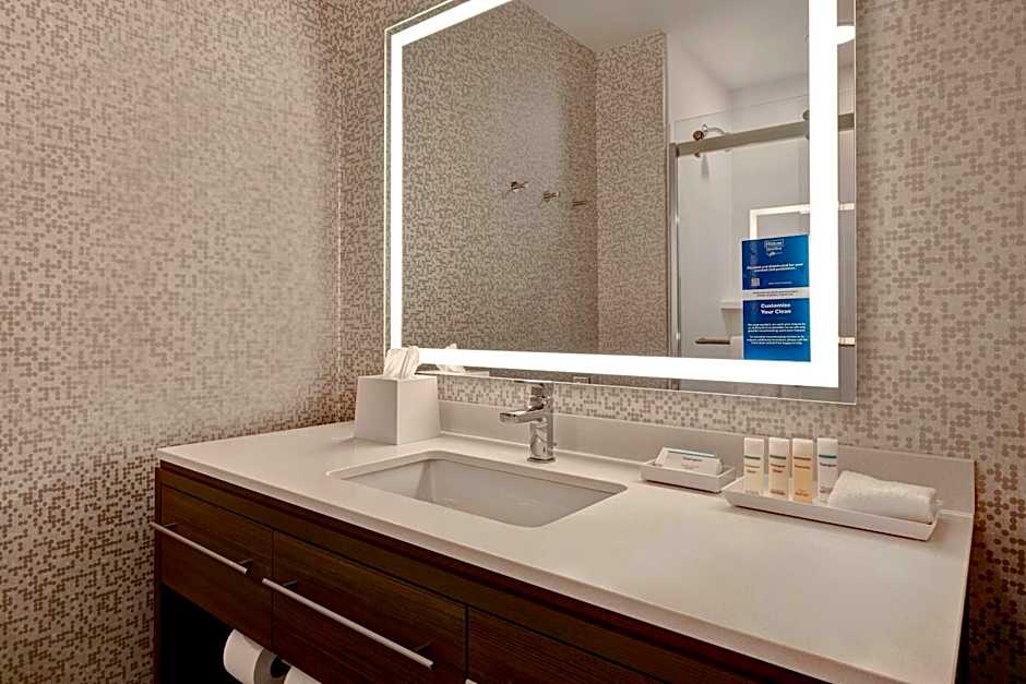 Home2 Suites By Hilton Lincolnshire Chicago, IL