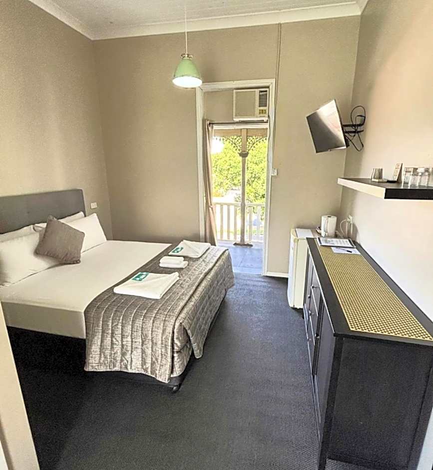 Grand Hotel Mount Morgan