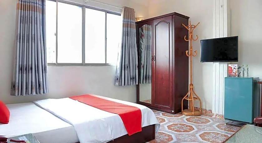 Tan Hoang Long Hotel Nguyen Van Cu