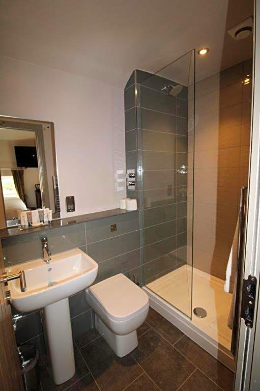 rooms @ the dolau inn