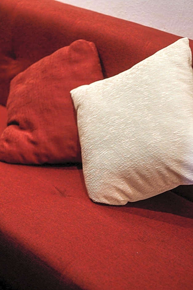 Ro Prime. Stylish & Comfortable With Jacuzzi & A/C