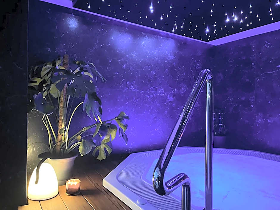 Axel Boutique Jacuzzi & Sauna
